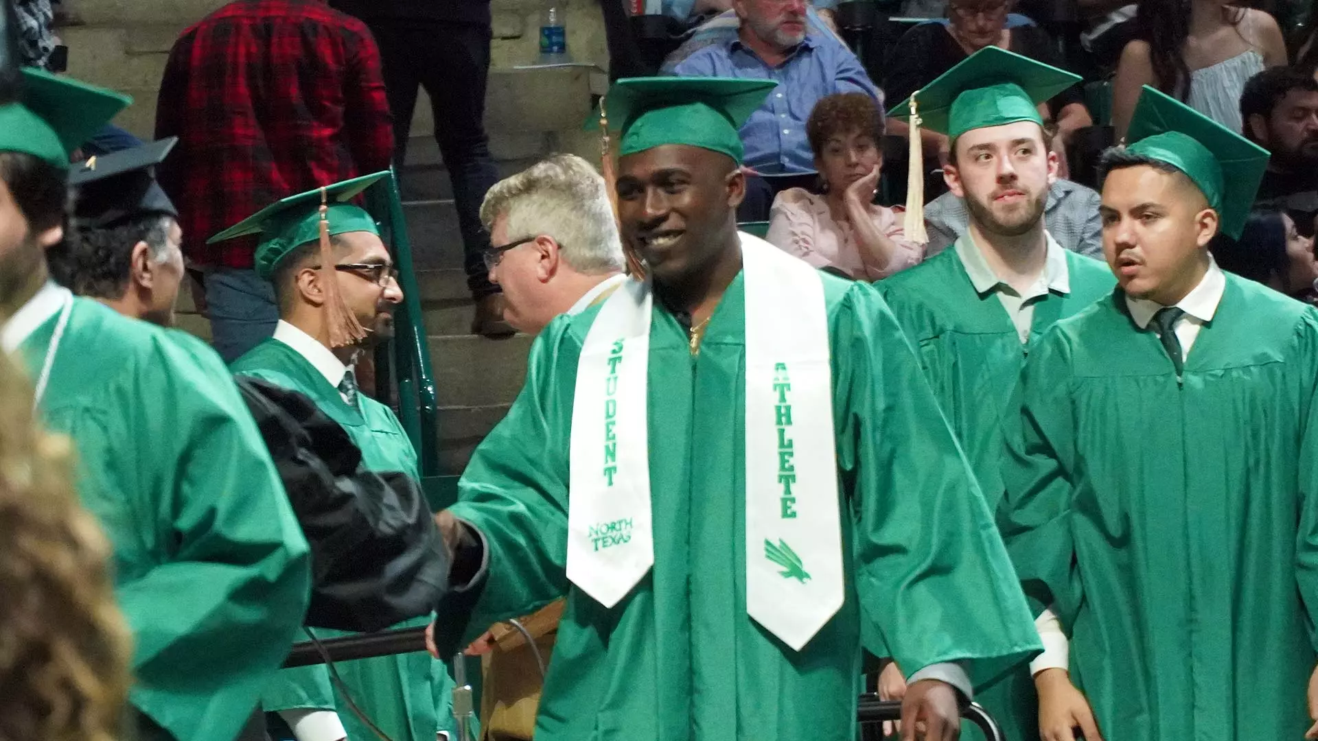 Taylor Robinson, football