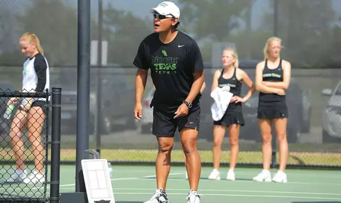 Lama2Troyaction_TN13.jp