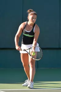 After a first round win via walkover, junior Anastasiya Shestakova notched a 6-0, 6-3 victory over senior Christine Foote of UT Arlington.