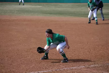 Jr. Dani Hoff posted a 1.000 slugging percentage in the Lovelace Invitational.