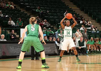 Sophomore guard Candice Adams played in 23 games last season, starting 20. She averaged 6.2 points, two assists and two rebounds per game.
