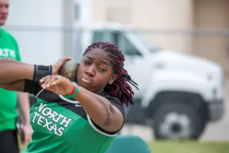 Senior Tori Clark