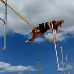 Burnet pole vaulter Blake Scoog signs with North Texas
