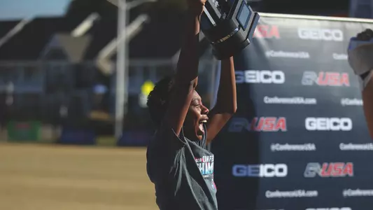Dominique James
