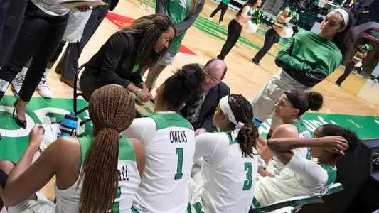 1819_WBB_Huddle6_