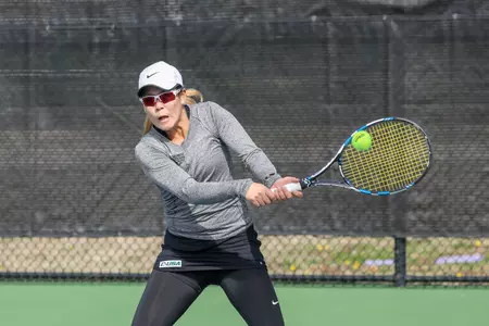 Minying Liang versus Marshall on Feb. 25, 2018 (Photo by Mark Woods)