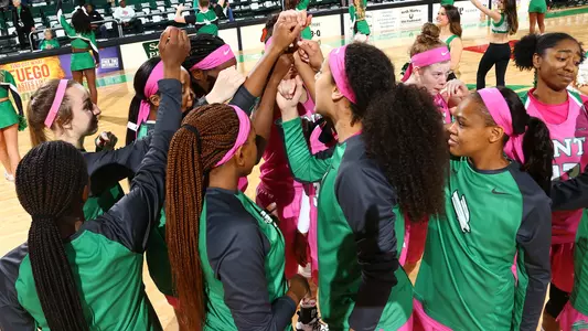 1819_WBB_Huddle13