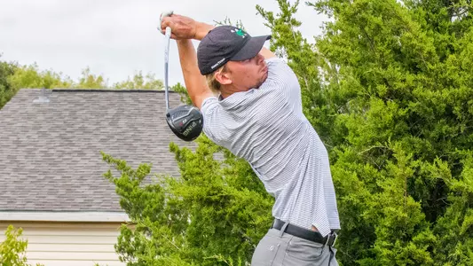 Viktor Forslund driving the ball at Maridoe Golf Club