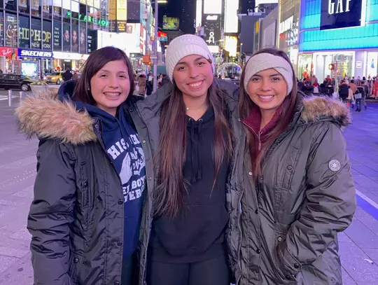 Ibarra sisters