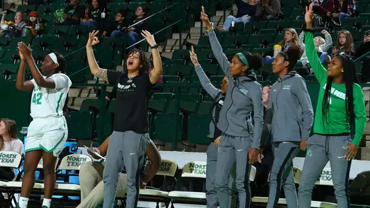 1920_WBB_Bench3s