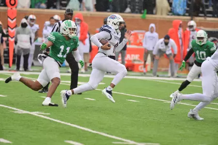 Denton, TX - November 27th, 2021:
UTSA Roadrunners vs North Texas Mean Green at Apogee Stadium in Denton, Texas. (Photo by Manny Flores)