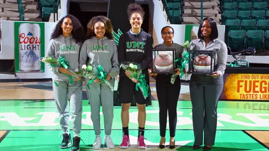 2021_WBB_Seniors