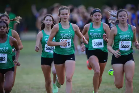 ARLINGTON, TEXAS, SEPTEMBER 11: Mean Green Cross Country ay Lynn Creek Park at Joe Pool Lake on September 11, 2021, in Arlington, Texas. Photo: Rick Yeatts