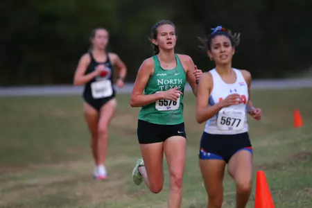 ARLINGTON, TEXAS, SEPTEMBER 11: Mean Green Cross Country ay Lynn Creek Park at Joe Pool Lake on September 11, 2021, in Arlington, Texas. Photo: Rick Yeatts