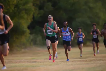 ARLINGTON, TEXAS, SEPTEMBER 11: Mean Green Cross Country ay Lynn Creek Park at Joe Pool Lake on September 11, 2021, in Arlington, Texas. Photo: Rick Yeatts