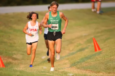 ARLINGTON, TEXAS, SEPTEMBER 11: Mean Green Cross Country ay Lynn Creek Park at Joe Pool Lake on September 11, 2021, in Arlington, Texas. Photo: Rick Yeatts