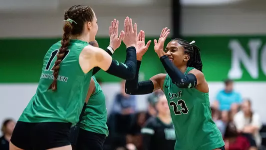 Aryn Johnson Coco Gillett