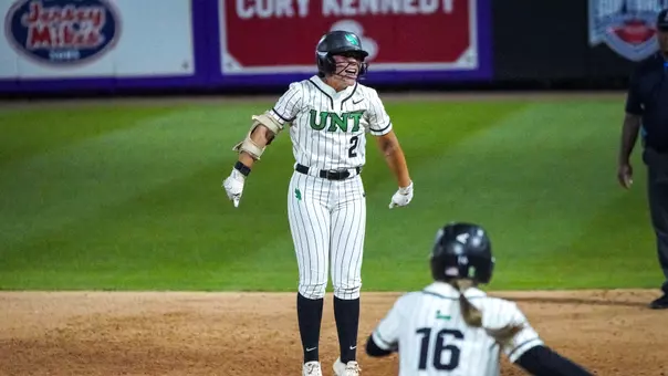 Ariah Mitchell hits walk-off single at American Conference Championship versus UTSA on May 6