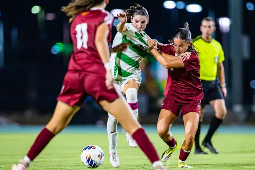 Mia Bernard against ULM