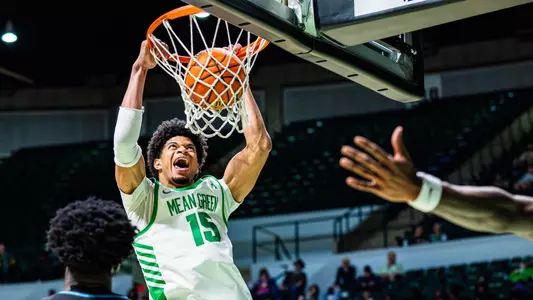 Reece Robinson dunks versus Tulane on Feb. 19, 2026