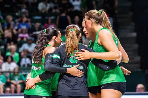 Super Pit Huddle
