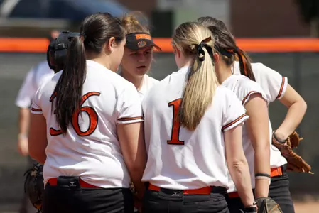 Mercer Hosts North Florida In Season Finale Image