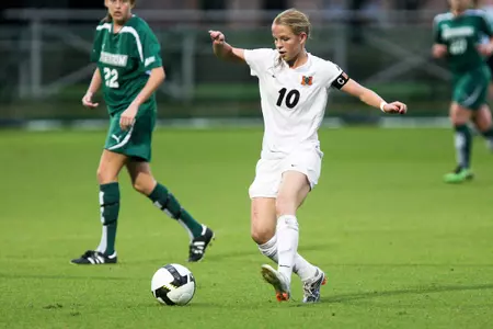 Bears Clinch Spot In Tourney, Lose to ETSU 2-1 Image