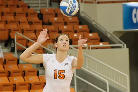 Volleyball Falls to Kennesaw State 3-1 in Season Finale Image