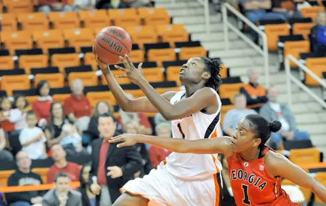 Strong Second Half Powers Winthrop Past Women's Basketball Image