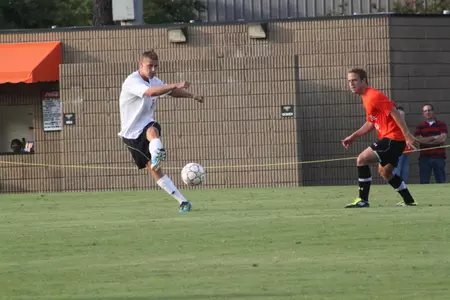 No. 12 UCF Downs Mercer, 5-2 Image