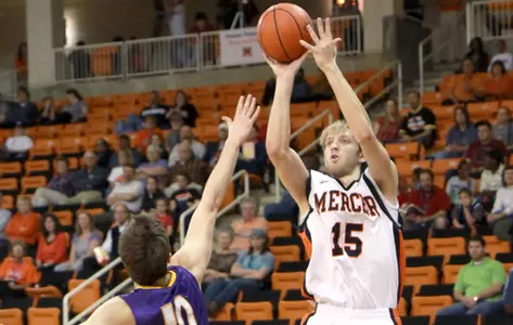 Men's Basketball Outlasts USC Upstate, 73-66 Image