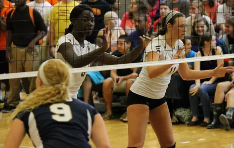 FGCU Sneaks Past Mercer Volleyball, 3-2 Image