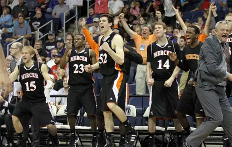 Men's Basketball Trains Sights on CIT Title Image