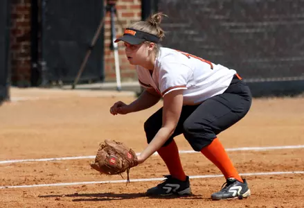 Lipscomb Claims a Pair of Wins Against Mercer Image