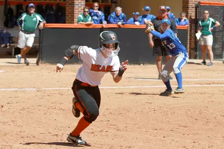 Woody Named NFCA All-Region Second Team Image