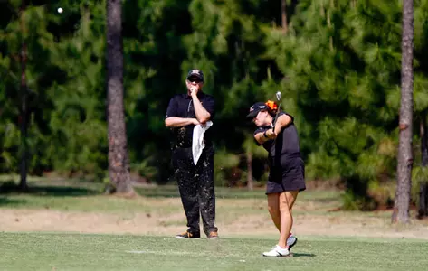 Women's Golf Retains Lead at Eat a Peach Collegiate Image