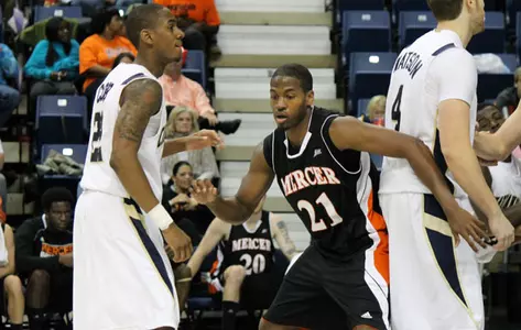 Jacksonville Slips Past Mercer, 49-47 Image