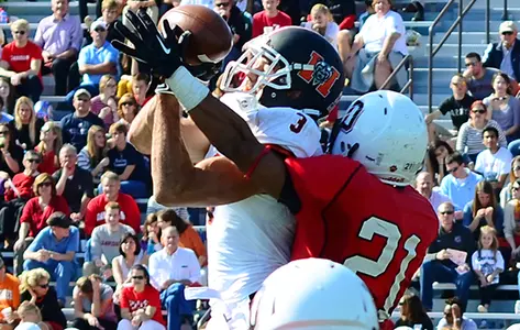 Mercer Rolls Past Davidson 51-26 in Heated Battle Image