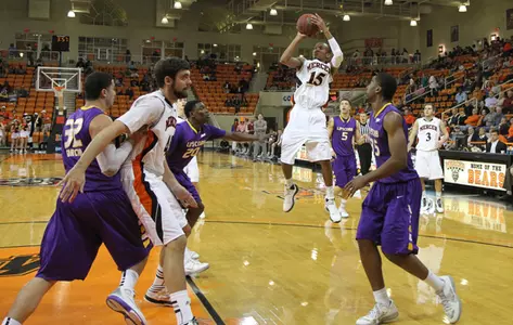Men's Basketball Hands Lipscomb 83-58 Defeat Image