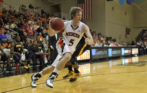 Men's Basketball Looks to Stay Perfect at Hawkins Arena Image