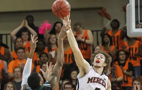 Thomas, Hall Lift Mercer to A-Sun Championship Final with 72-64 Win over USC Upstate Image