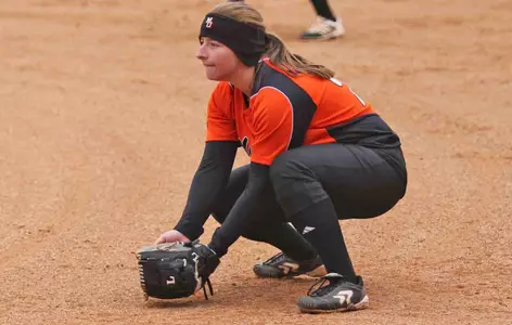 Softball Takes Doubleheader Sweep vs. ETSU Image