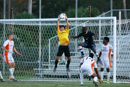 Men's Soccer Falls in Exhibition at South Carolina, 1-0 Image