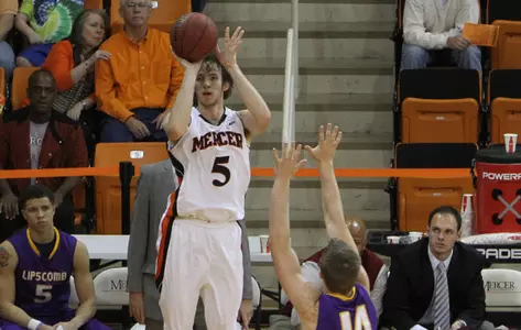 Thomas Sets Record as Mercer Downs Lipscomb, 87-66 Image