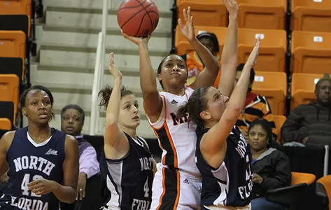 Mercer Cruises Past North Florida in A-Sun Opener Image