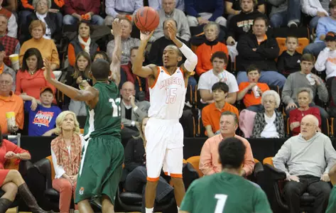 Men's Basketball Breezes Past Stetson, 87-49 Image