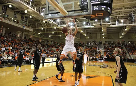 Coursey's Heroics Lead Mercer to 62-60 Overtime Win Against USC Upstate Image