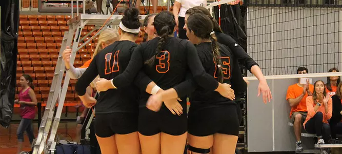Volleyball Travels to Play Western Carolina, ETSU Image