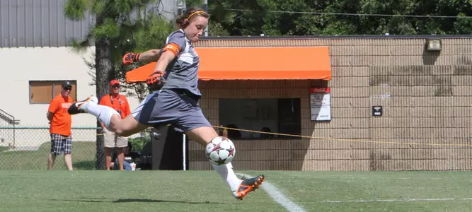 Women's Soccer Ties Furman, 0-0 Image