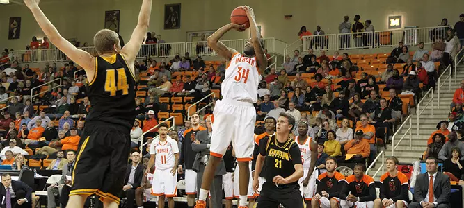 Men's Basketball Outlasts Kennesaw State, 74-66 Image